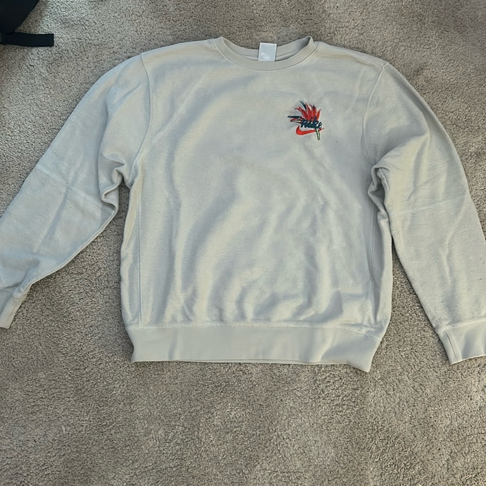 men’s small nike sweater with cool design OPEN TO ALL OFFERS